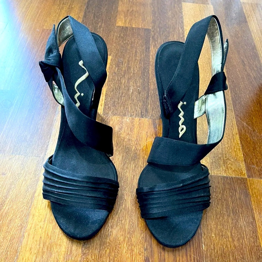 Women’s Nina Size 8M Black Formal Slingback Heels NWOB Never worn